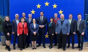 Mandl für "volle Involvierung Österreichs in die Projekte zum Ukraine-Wiederaufbau"